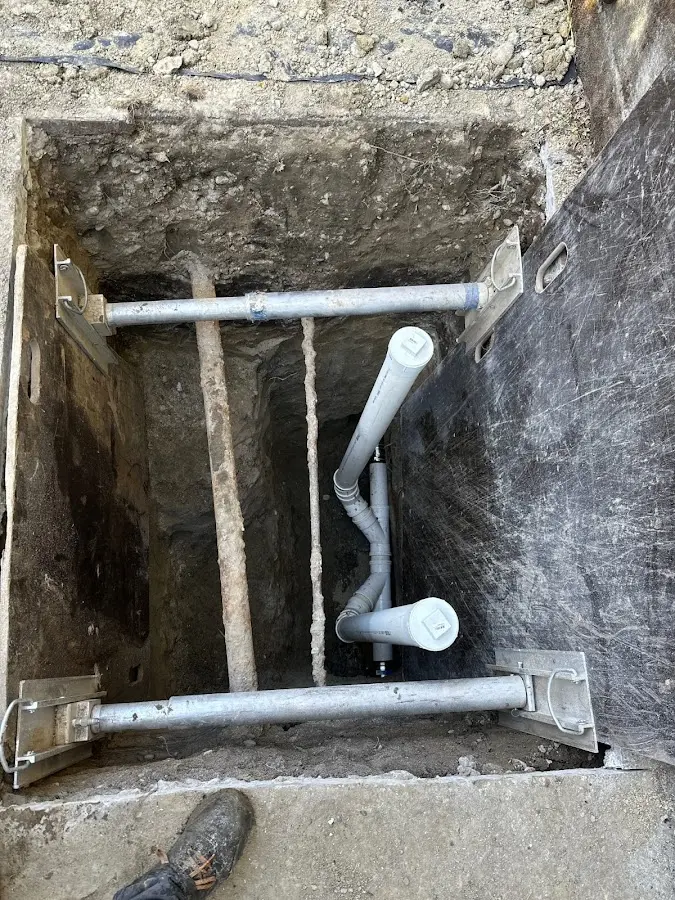 Experienced plumber completing Gas Line Repair work in Charleston